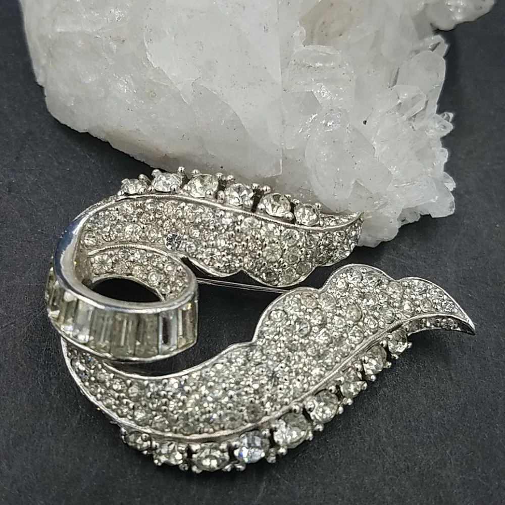 Vintage Jomaz Rhinestone Double  Leaf Brooch